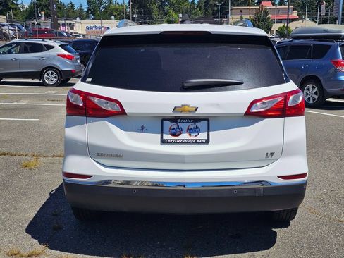 Used 2018 Chevrolet Equinox LT w/ Sun & Infotainment Package FWD image 7
