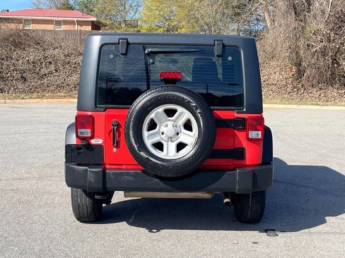 Used 2013 Jeep Wrangler Sport image 5