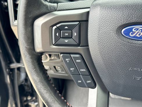 Used 2019 Ford F150 Lariat w/ Equipment Group 502A Luxury AWD/4WD image 29