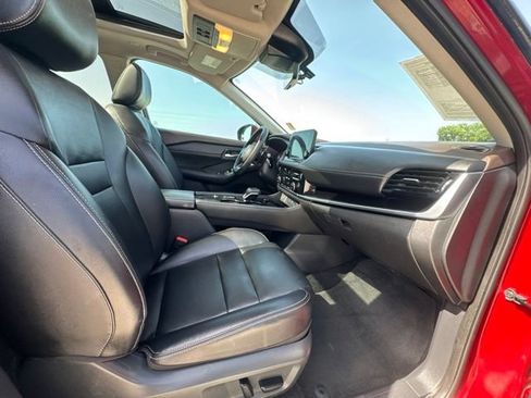 Used 2023 Nissan Rogue SL w/ SL Premium Package FWD image 18