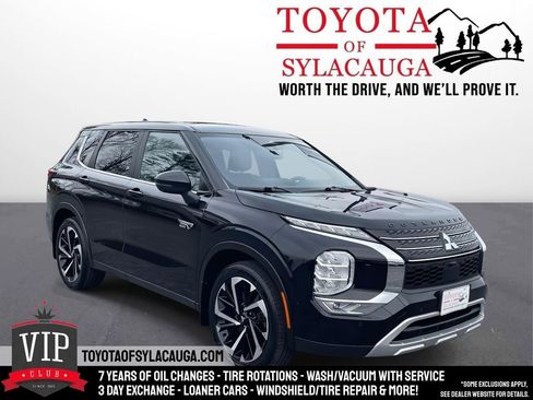 Used 2024 Mitsubishi Outlander SEL image 1