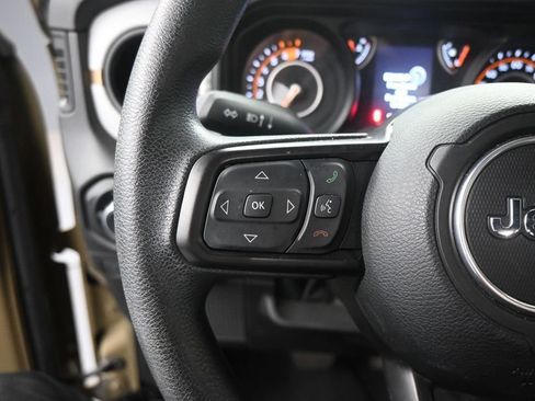 Used 2025 Jeep Wrangler Sport AWD/4WD image 11