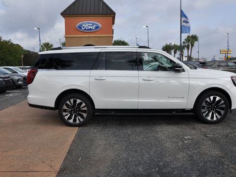 New 2026 Ford Expedition Max Platinum w/ Driver's Package image 6