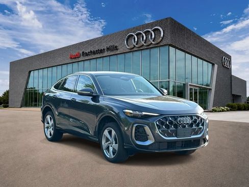 Certified 2025 Audi Q5 Premium Plus w/ Premium Plus AWD/4WD image 7