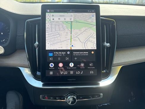 Certified 2025 Volvo XC90 B6 Plus AWD/4WD image 25