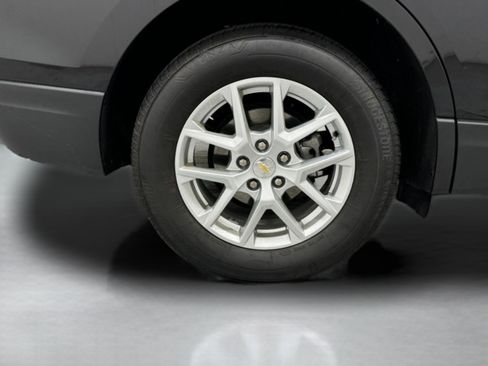 Used 2023 Chevrolet Equinox LT w/ Driver Convenience Package image 8