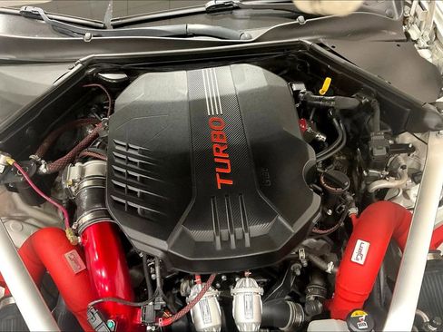 Used 2019 Kia Stinger GT1 image 10