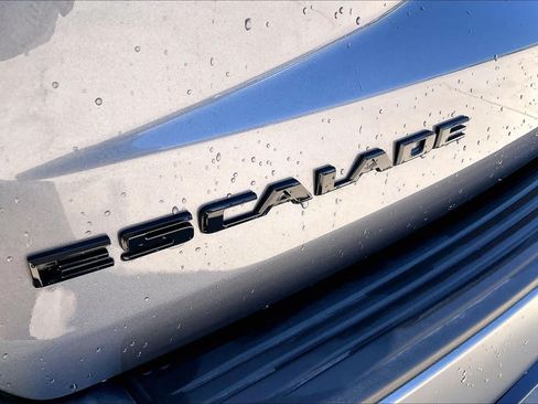 Used 2021 Cadillac Escalade Sport Platinum AWD/4WD image 31