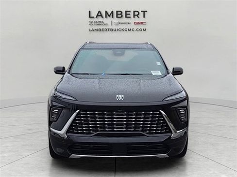 New 2026 Buick Enclave Avenir w/ Super Cruise Package image 3