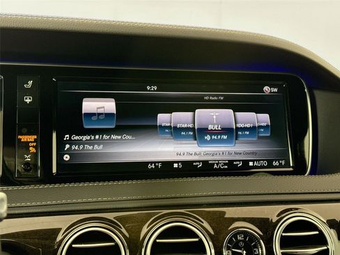 Used 2015 Mercedes-Benz S 550 Sedan image 24