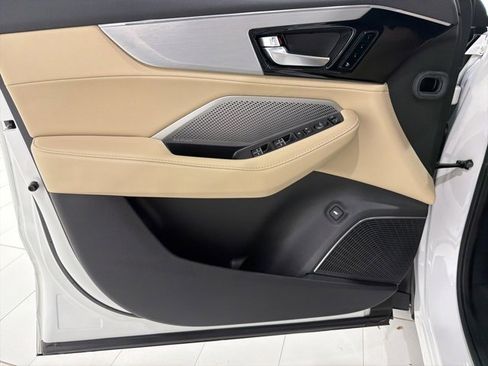 Certified 2023 Acura MDX SH-AWD w/ Technology Package image 10