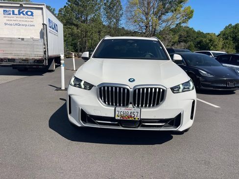 Used 2025 BMW X5 xDrive50e AWD/4WD image 8