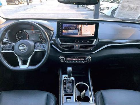 Certified 2023 Nissan Altima 2.0 SR image 15