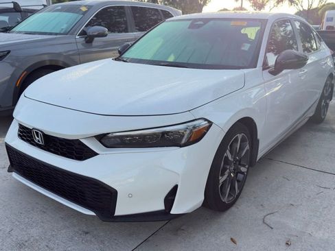 Used 2025 Honda Civic Sport Touring image 2