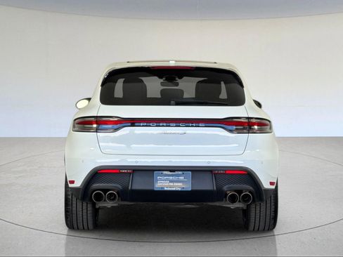 Certified 2024 Porsche Macan S AWD/4WD image 7