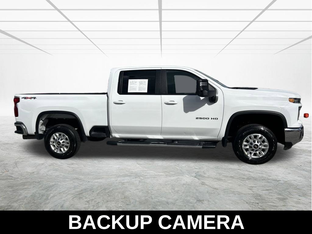 Used 2025 Chevrolet Silverado 2500 LT w/ Convenience Package AWD/4WD image 4