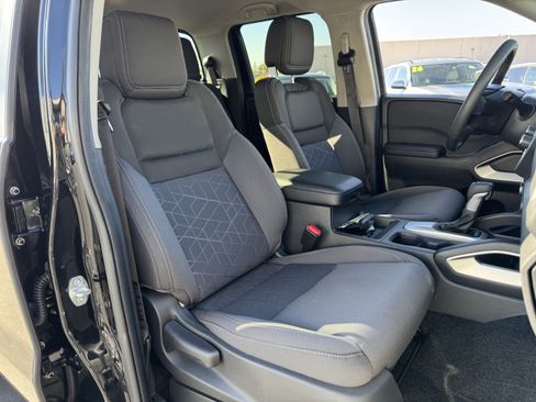 Used 2026 Nissan Frontier SV w/ SV Convenience Package RWD image 33