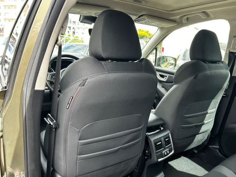 Used 2023 Subaru Forester Premium w/ Popular Package #2 AWD/4WD image 13