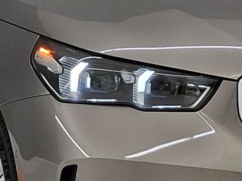 New 2026 BMW 530i w/ Convenience Package image 9