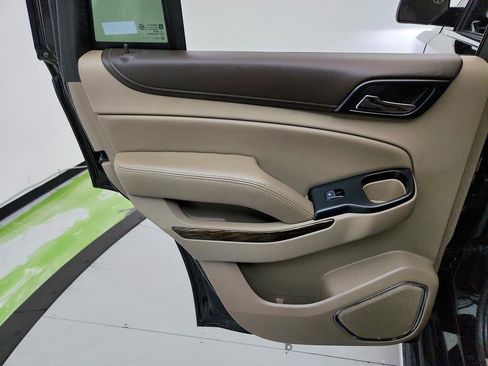 Used 2020 GMC Yukon SLT w/ Open Road Package image 24