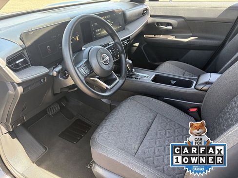 Certified 2025 Nissan Kicks SV FWD image 19