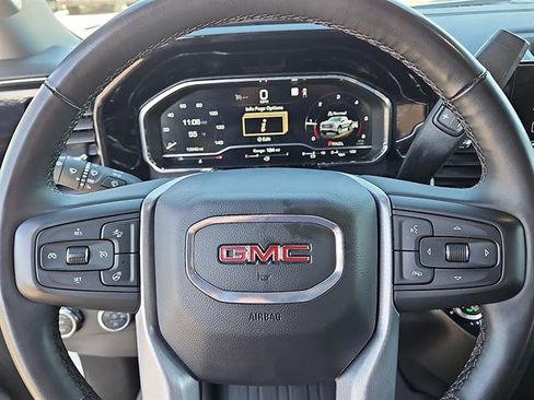 Used 2025 GMC Sierra 1500 Elevation image 16