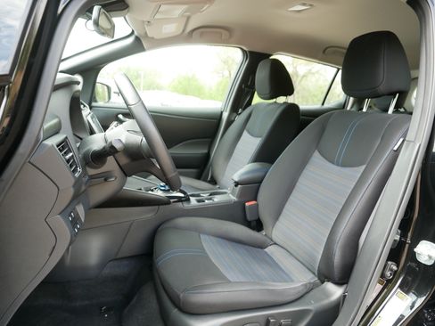 Certified 2023 Nissan Leaf SV Plus FWD image 35