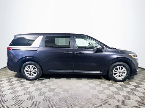 Used 2024 Kia Carnival LX FWD image 8