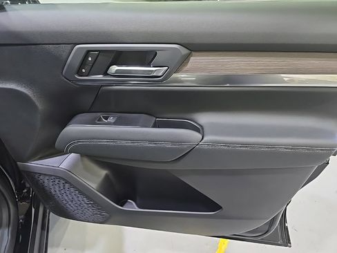 New 2027 GMC Terrain Denali AWD/4WD image 9