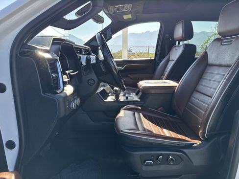Used 2022 GMC Sierra 1500 Denali Ultimate AWD/4WD image 19