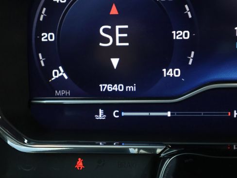 Certified 2025 Chevrolet Silverado 1500 ZR2 AWD/4WD image 41