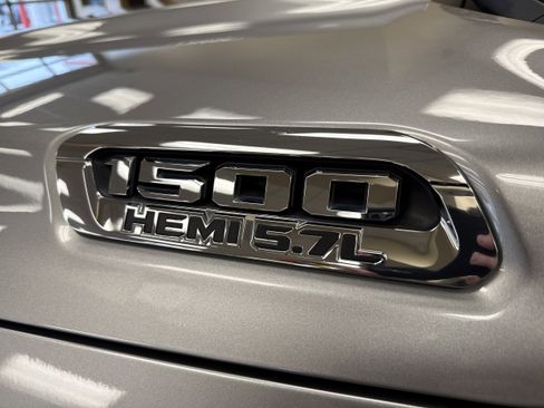 Used 2019 RAM 1500 Big Horn image 5