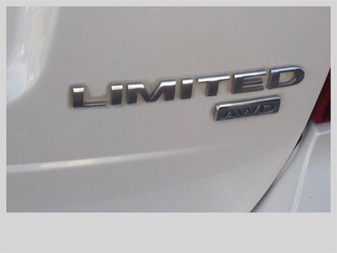Used 2013 Ford Edge Limited AWD/4WD image 12