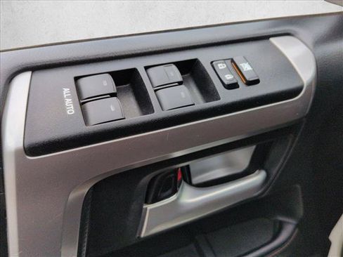 Used 2021 Toyota 4Runner Limited AWD/4WD image 12