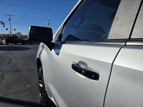 Used 2021 Chevrolet Silverado 1500 LT Trail Boss w/ Bed Protection Package image 35