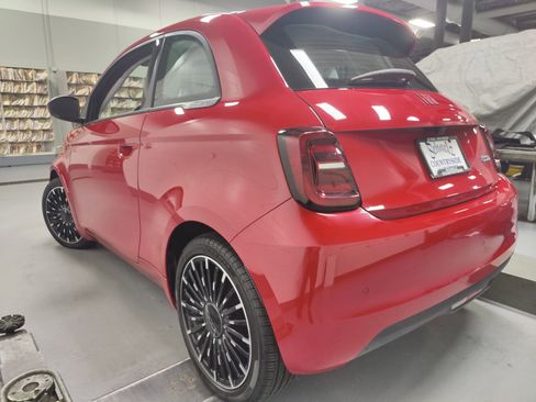 Used 2024 FIAT 500 e (RED) image 9