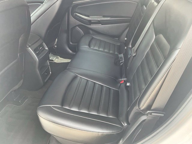Used 2024 Ford Edge SEL AWD/4WD image 12