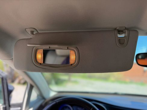 Used 2020 Chrysler Pacifica Touring-L FWD image 30