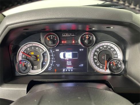 Used 2018 RAM 2500 Big Horn image 3