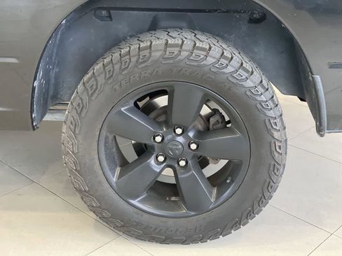 Used 2015 RAM 1500 Express w/ Black Ram 1500 Express Group AWD/4WD image 12