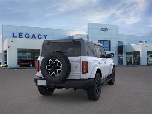 New 2025 Ford Bronco Outer Banks image 8