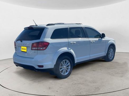 Used 2017 Dodge Journey SXT image 5