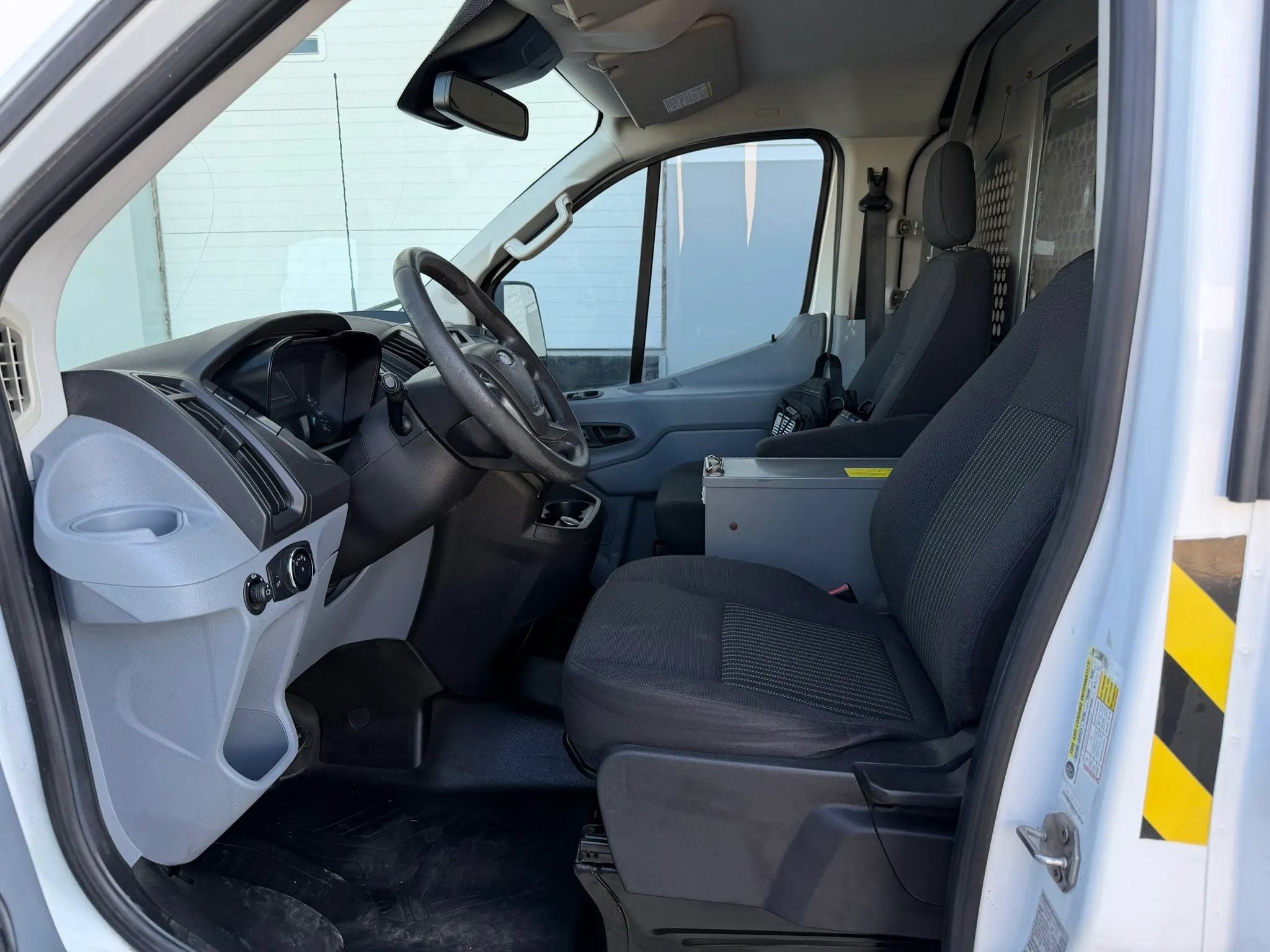 Used 2019 Ford Transit 150 130 Low Roof RWD image 9