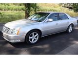 Used 2007 Cadillac DTS Luxury II image 2