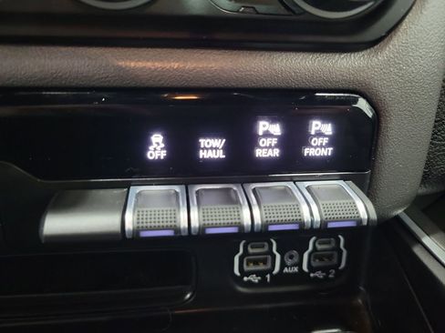 Used 2022 RAM 1500 Big Horn AWD/4WD image 45