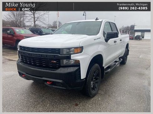 Used 2020 Chevrolet Silverado 1500 Custom Trail Boss w/ Custom Convenience Package AWD/4WD image 1