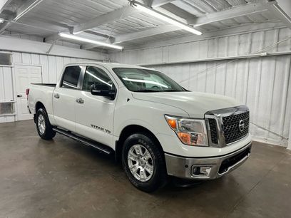 Used 2018 Nissan Titan SV w/ SV Convenience Package