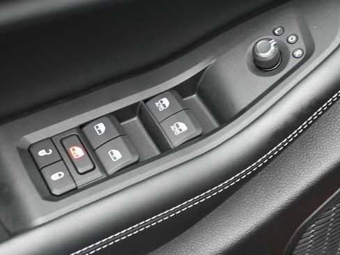 New 2025 Jeep Grand Cherokee L Limited w/ Black Appearance Package image 21