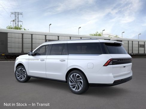 New 2026 Lincoln Navigator L Reserve AWD/4WD image 48