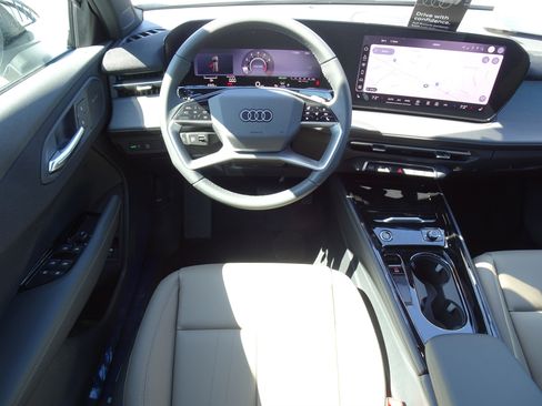 New 2026 Audi Q3 quattro 2.0T image 5